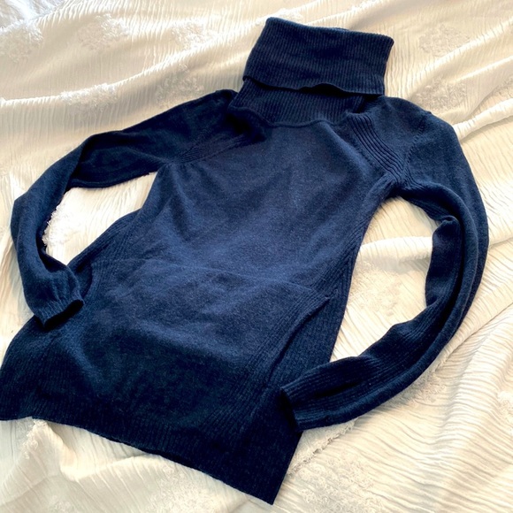 LULULEMON high neck wool pocket sweater size 6 - Picture 3 of 7